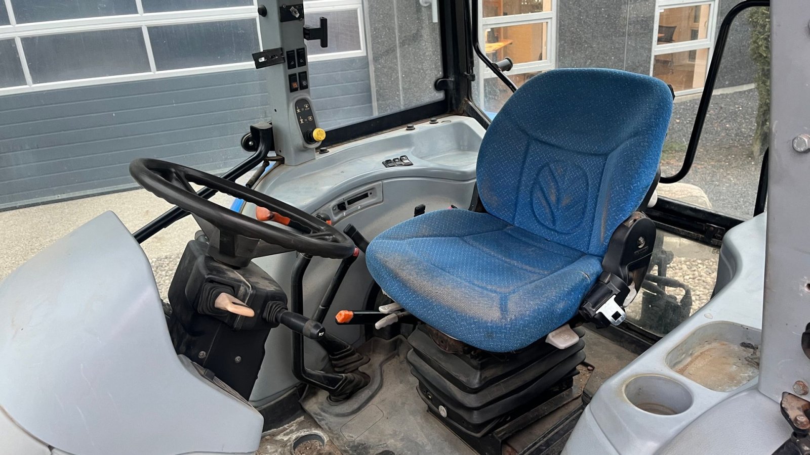 Traktor tip New Holland T5050 Med frontlift, Gebrauchtmaschine in Lintrup (Poză 7)