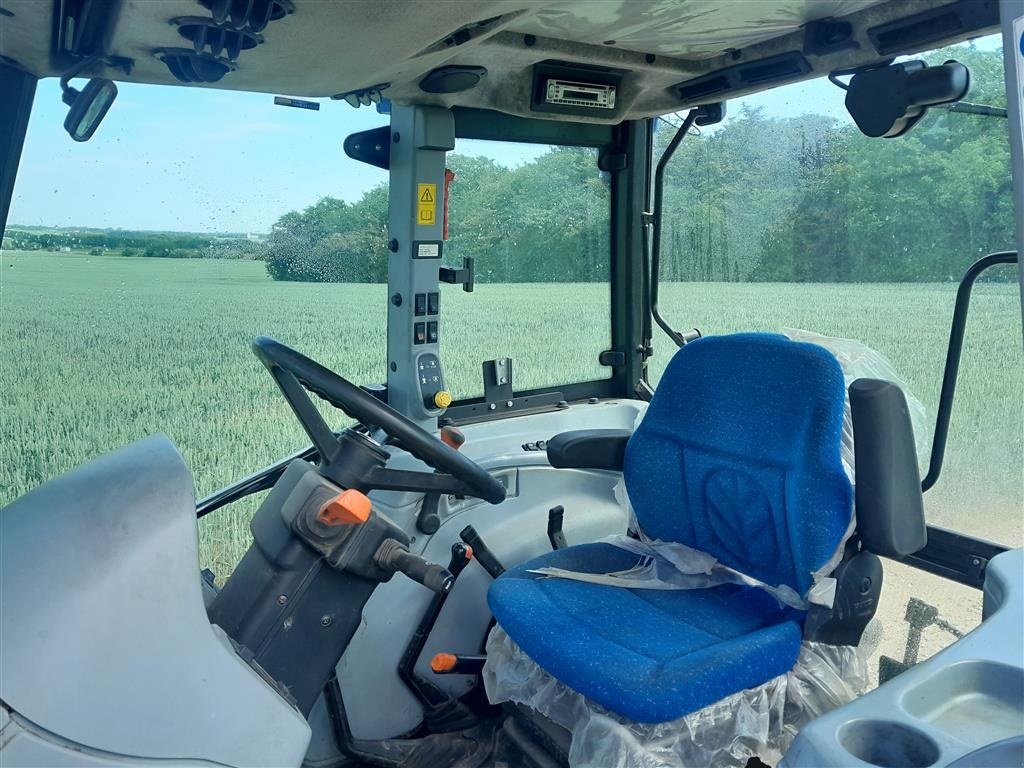 Traktor tip New Holland T5050 Med ÅLØ Q 55 frontlæsser og Air condition, Gebrauchtmaschine in Skive (Poză 6)