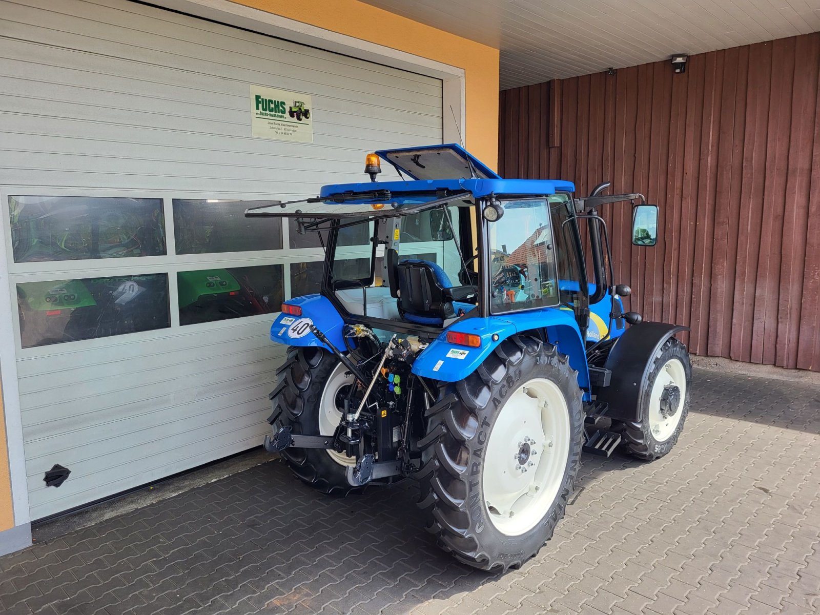 Traktor a típus New Holland T5050 mit Klimaanlage und Druckluft, Gebrauchtmaschine ekkor: Laaber (Kép 3)