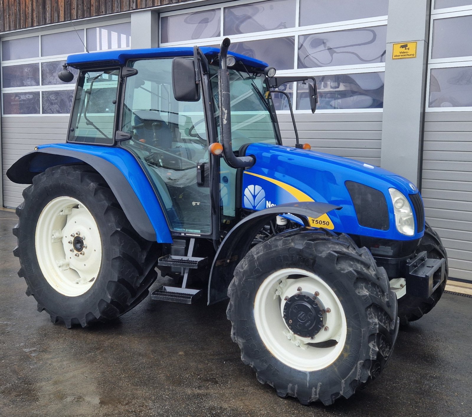 Traktor del tipo New Holland T5050, Gebrauchtmaschine In Neureichenau (Immagine 1)