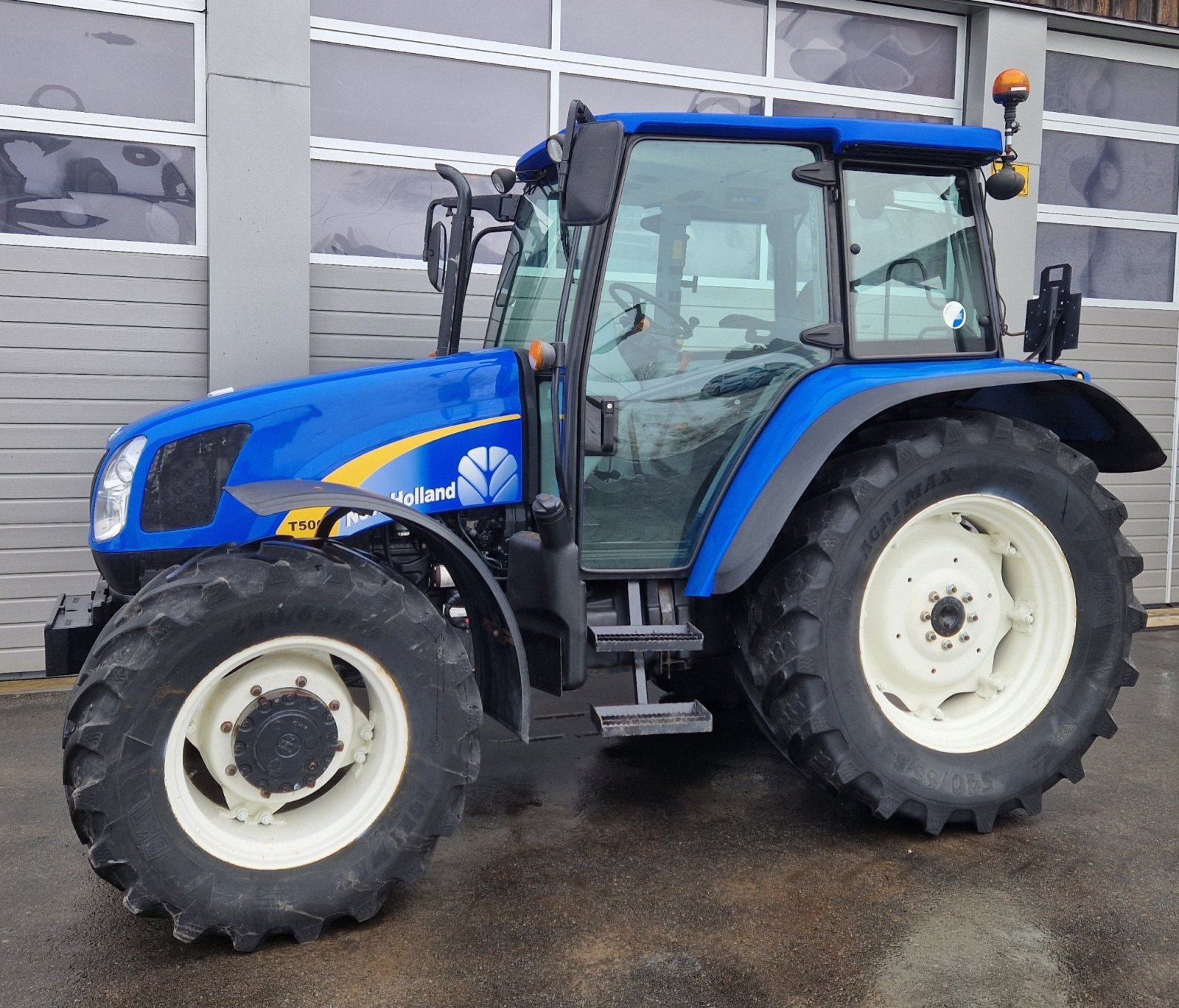 Traktor del tipo New Holland T5050, Gebrauchtmaschine In Neureichenau (Immagine 2)