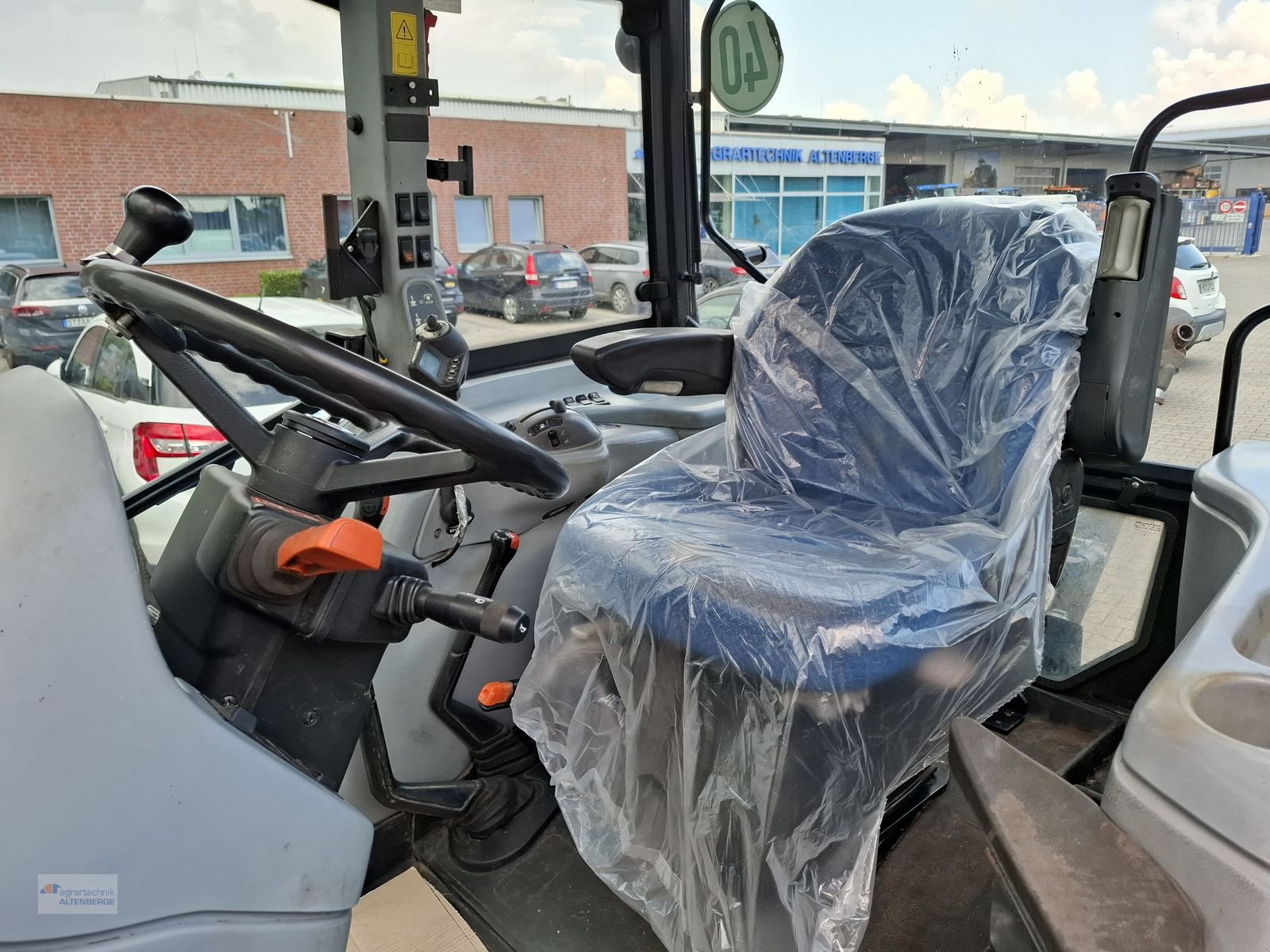 Traktor des Typs New Holland T5050, Gebrauchtmaschine in Altenberge (Bild 10)