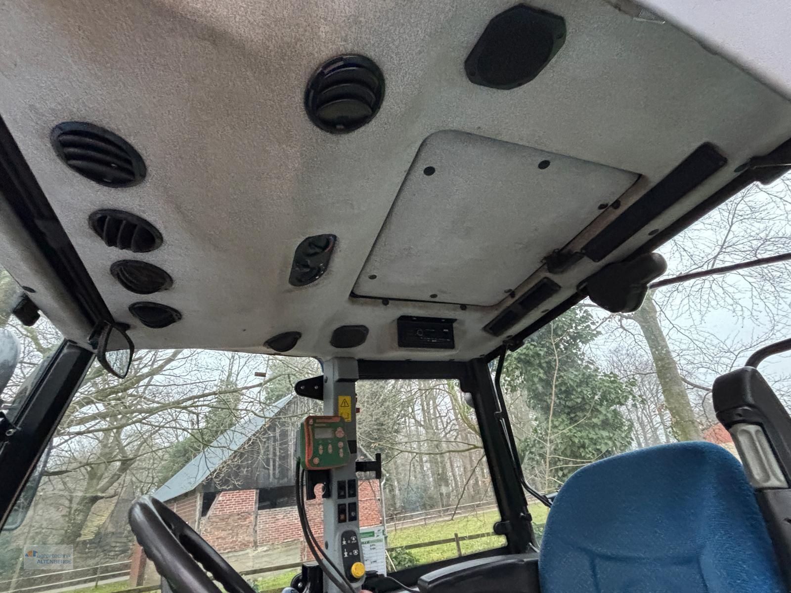 Traktor van het type New Holland T5050, Gebrauchtmaschine in Altenberge (Foto 10)