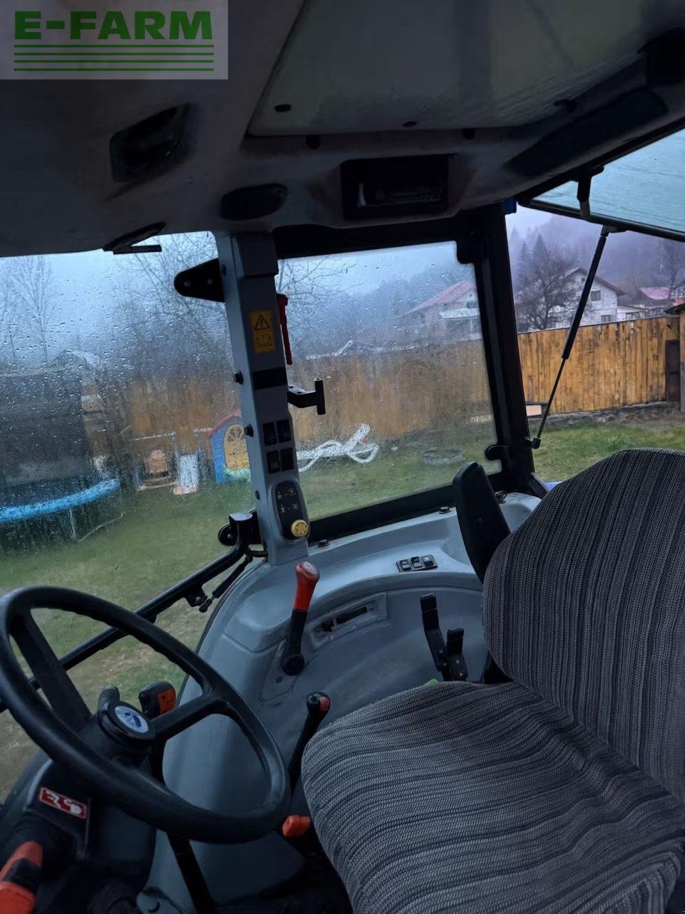 Traktor typu New Holland T5060, Gebrauchtmaschine v Hamburg (Obrázek 3)