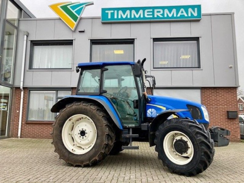 Traktor des Typs New Holland T5060, Gebrauchtmaschine in Wierden (Bild 3)