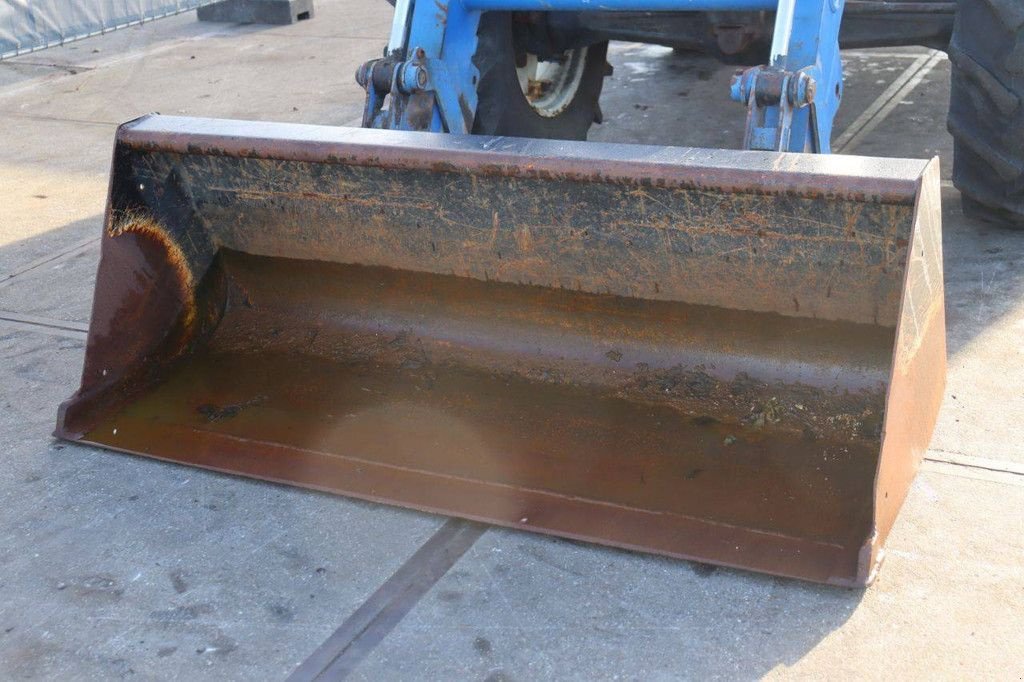 Traktor типа New Holland T5.100 4WD ROPS, Gebrauchtmaschine в Antwerpen (Фотография 11)