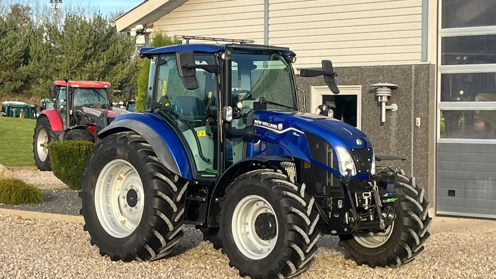 Traktor Türe ait New Holland T5.100 Blue Power udstyrs model, med brede hjul, frontlift og ekstra lys., Gebrauchtmaschine içinde Lintrup (resim 22)