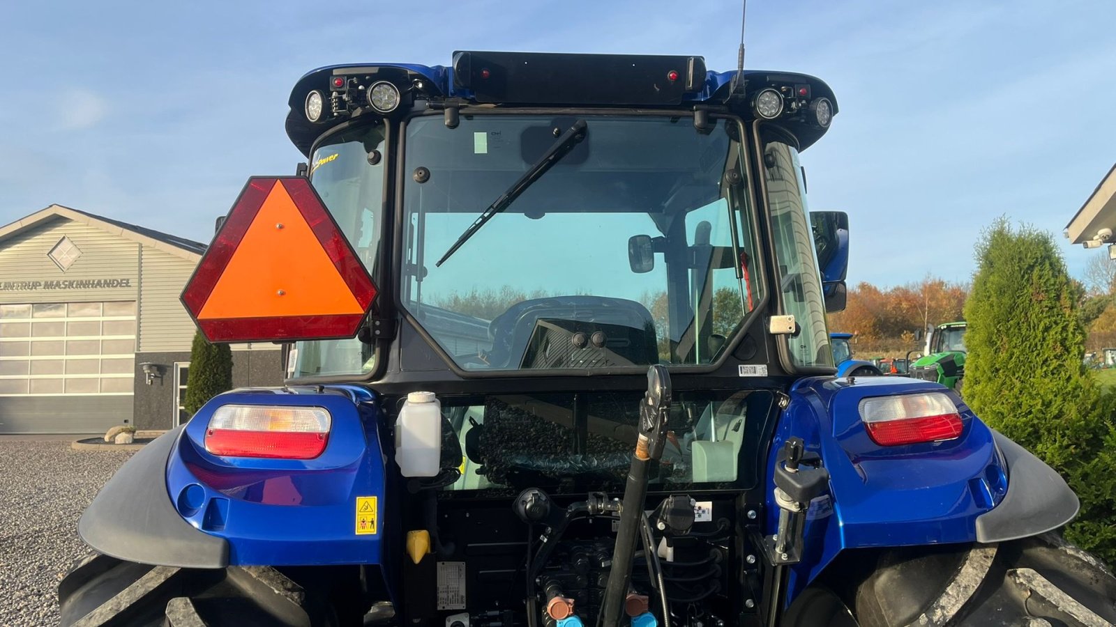 Traktor Türe ait New Holland T5.100 Blue Power udstyrs model, med brede hjul, frontlift og ekstra lys., Gebrauchtmaschine içinde Lintrup (resim 11)