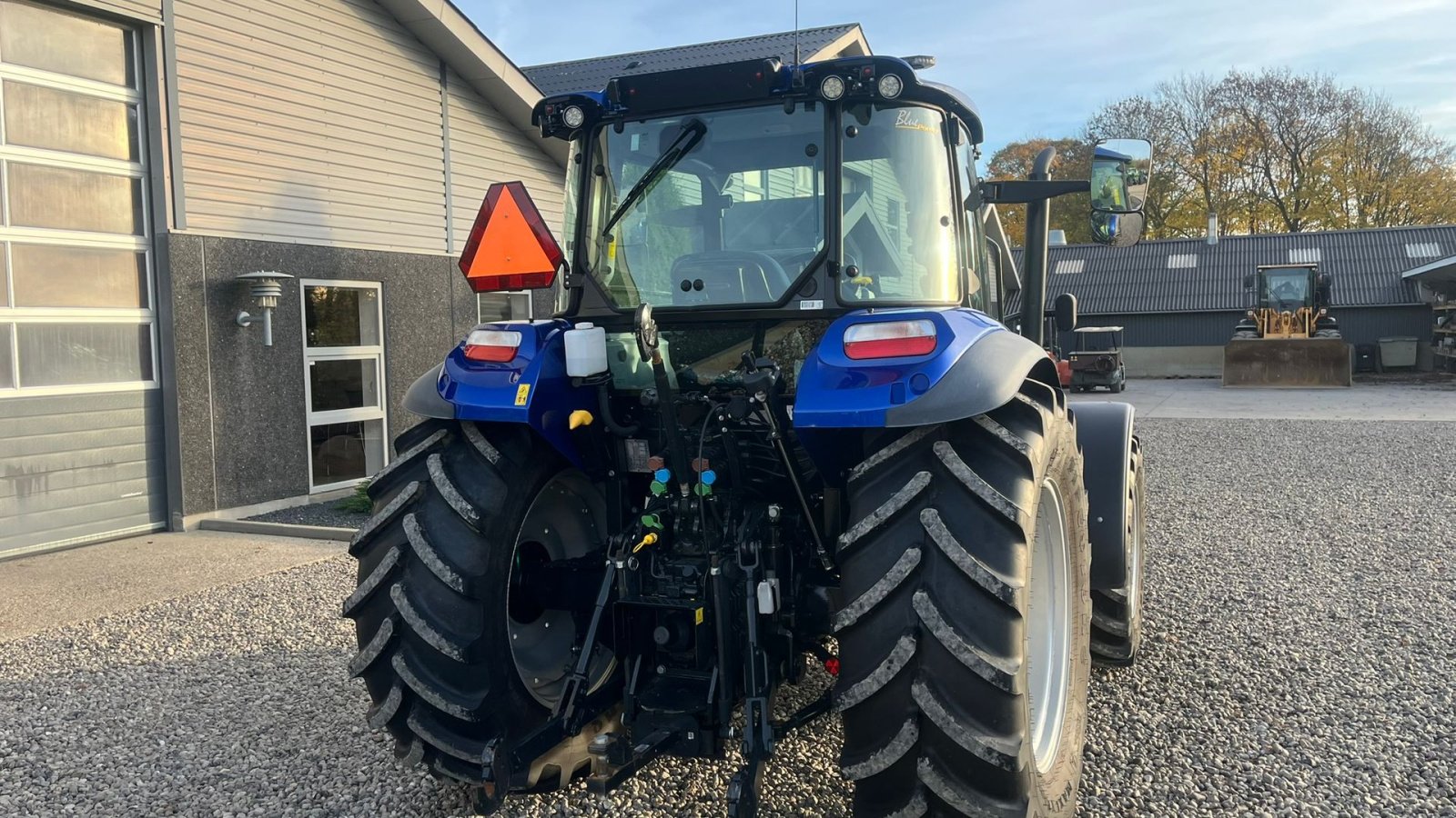 Traktor Türe ait New Holland T5.100 Blue Power udstyrs model, med brede hjul, frontlift og ekstra lys., Gebrauchtmaschine içinde Lintrup (resim 20)