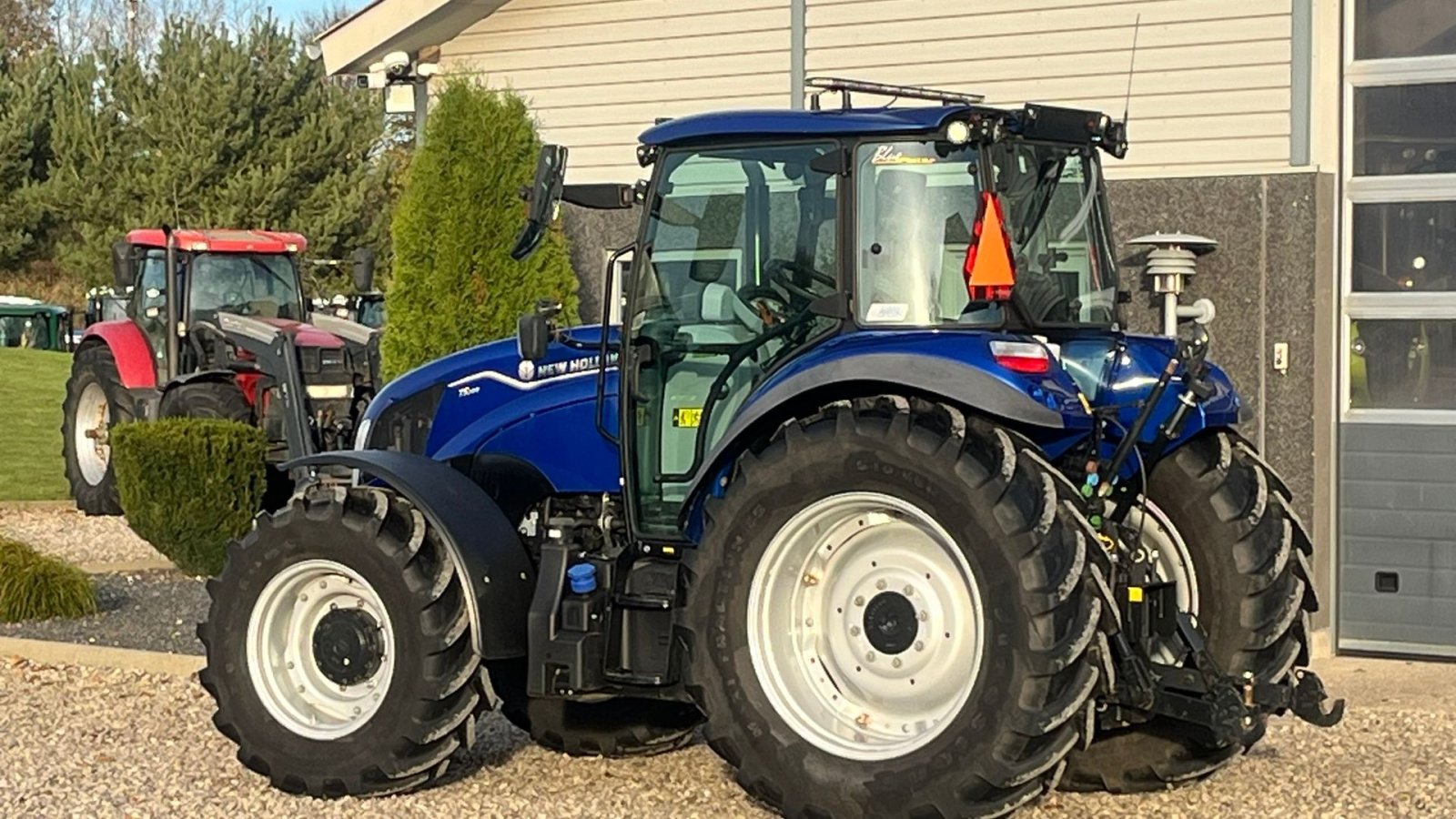 Traktor Türe ait New Holland T5.100 Blue Power udstyrs model, med brede hjul, frontlift og ekstra lys., Gebrauchtmaschine içinde Lintrup (resim 17)