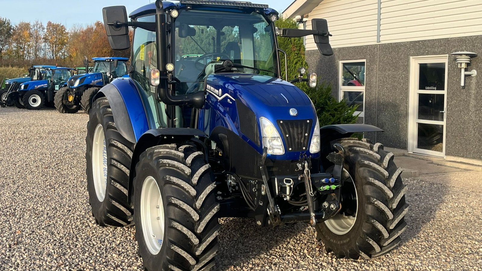 Traktor Türe ait New Holland T5.100 Blue Power udstyrs model, med brede hjul, frontlift og ekstra lys., Gebrauchtmaschine içinde Lintrup (resim 23)