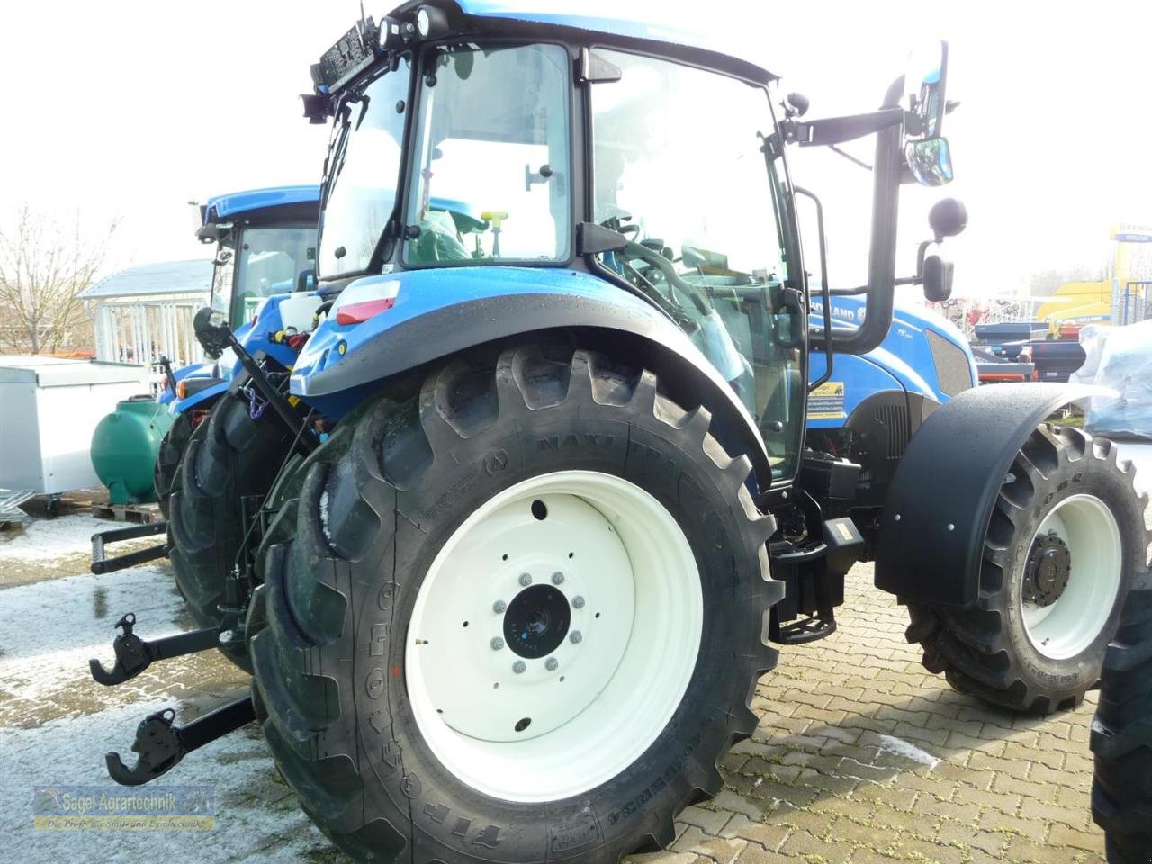 Traktor типа New Holland T5.100 DC 1.5 CAB, Neumaschine в Rhaunen (Фотография 4)