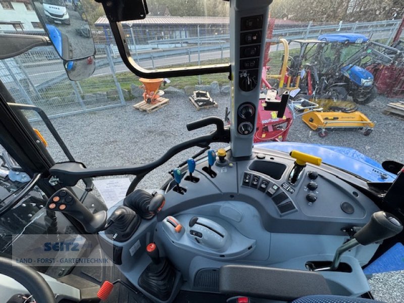 Traktor of the type New Holland T5.100 DC CAB 1.5 HD, Neumaschine in Lindenfels-Glattbach (Picture 13)