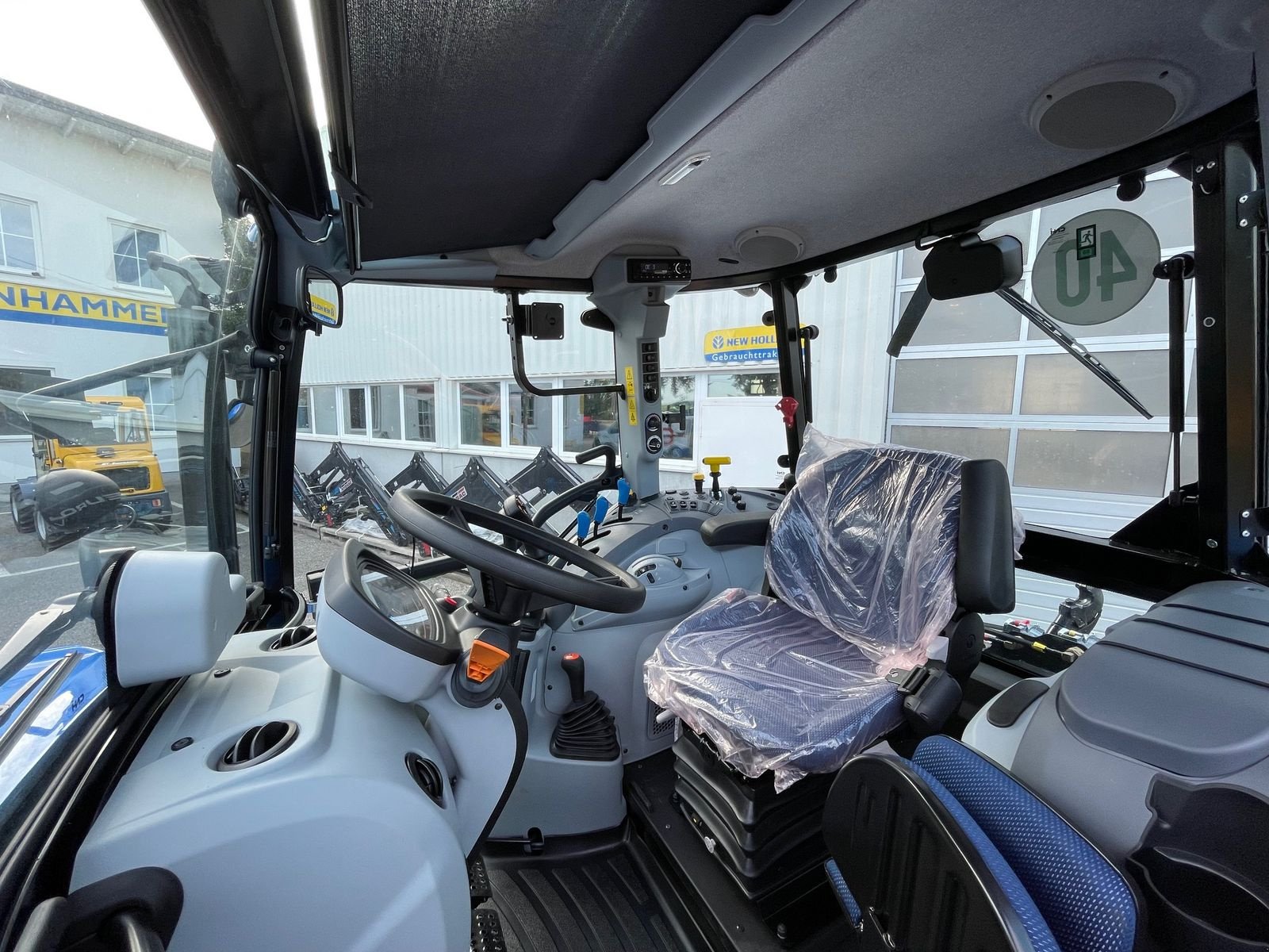 Traktor Türe ait New Holland T5.100 Dual Command, Gebrauchtmaschine içinde Burgkirchen (resim 9)