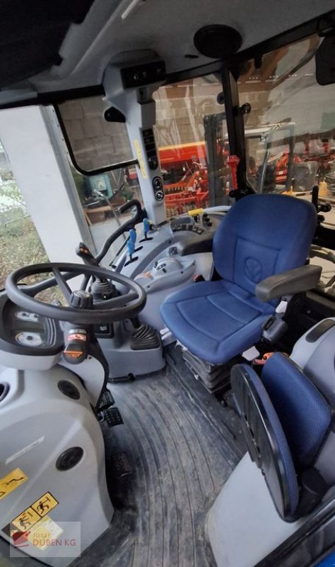 Traktor от тип New Holland T5.100 Dual Command, Gebrauchtmaschine в Ziersdorf (Снимка 5)