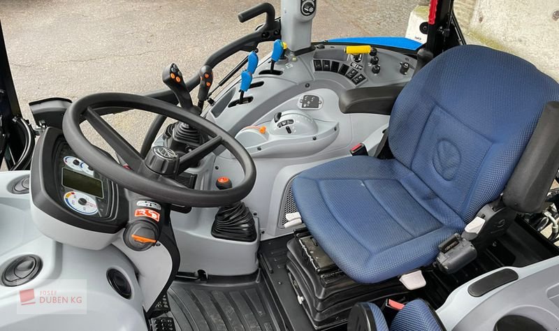Traktor Türe ait New Holland T5.100 Dual Command, Gebrauchtmaschine içinde Ziersdorf (resim 8)