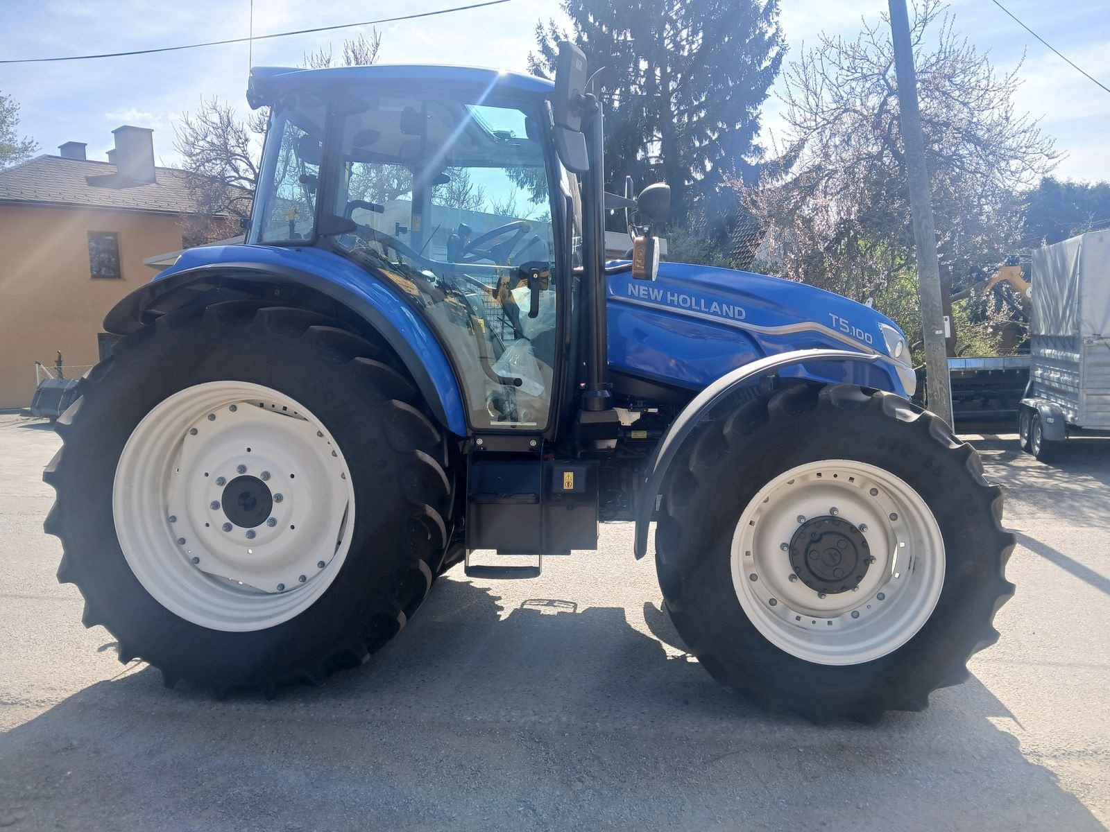 Traktor tipa New Holland T5.100 Dual Command, Vorführmaschine u Obritzberg (Slika 4)