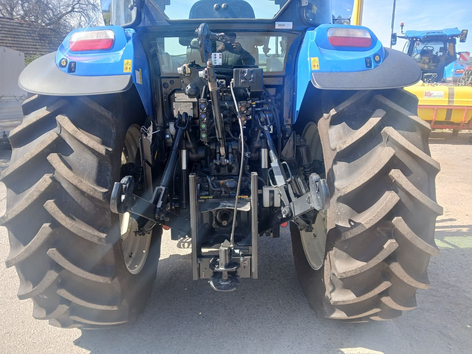 Traktor tipa New Holland T5.100 Dual Command, Vorführmaschine u Obritzberg (Slika 8)