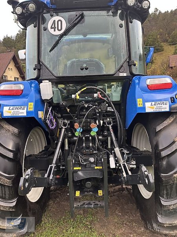 Traktor of the type New Holland T5.100 DualCommand, Neumaschine in Haiterbach (Picture 3)