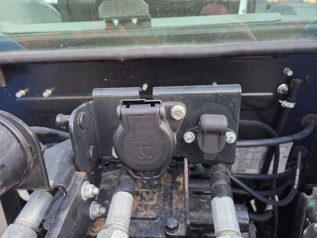 Traktor vrste New Holland T5.100 EC, Gebrauchtmaschine v VILLAINES LA JUHEL (Slika 8)