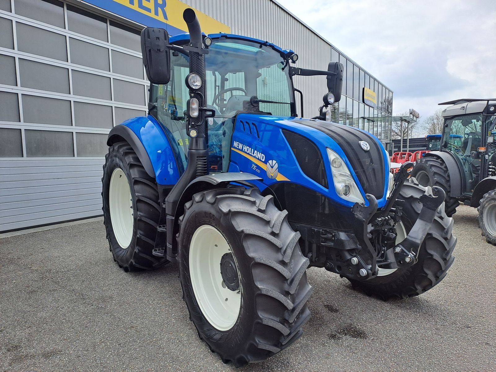 Traktor a típus New Holland T5.100 Electro Command, Gebrauchtmaschine ekkor: Burgkirchen (Kép 3)