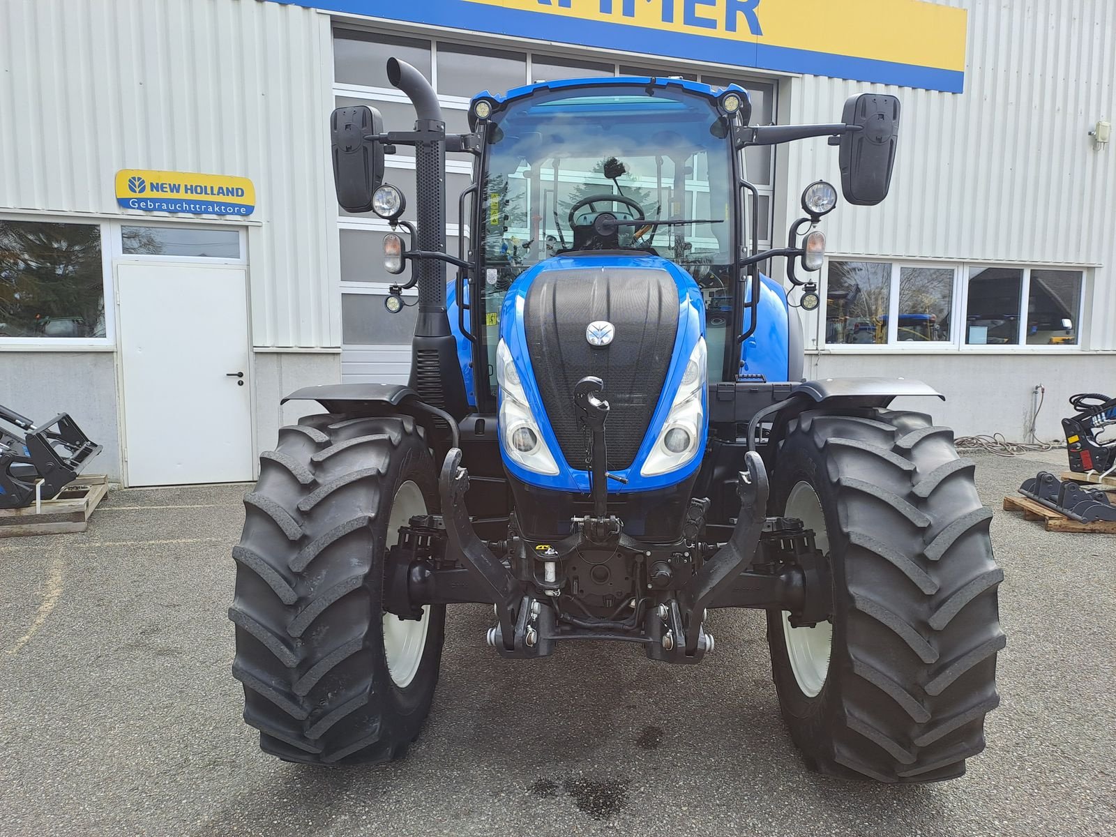 Traktor a típus New Holland T5.100 Electro Command, Gebrauchtmaschine ekkor: Burgkirchen (Kép 2)