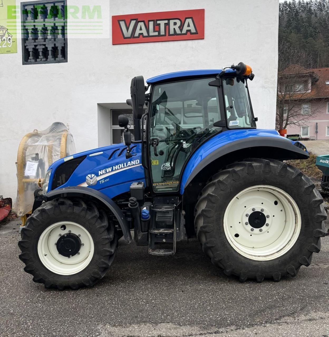 Traktor типа New Holland t5.100 electro command, Gebrauchtmaschine в RUDEN (Фотография 2)