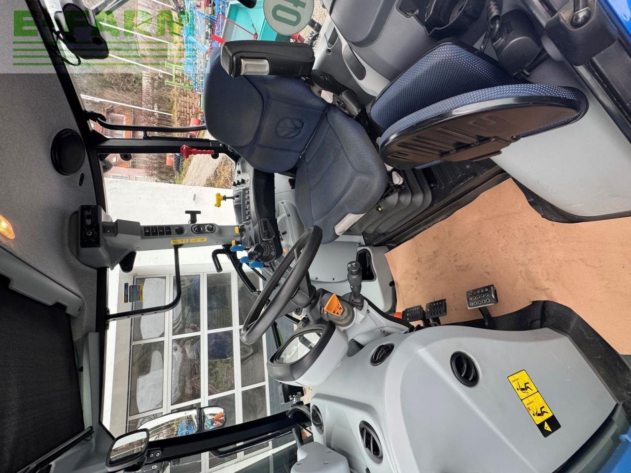 Traktor типа New Holland t5.100 electro command, Gebrauchtmaschine в RUDEN (Фотография 5)