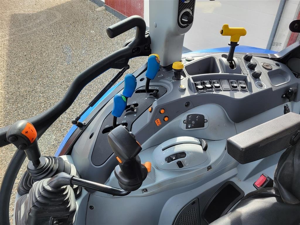 Traktor του τύπου New Holland T5.100 Electro Command, Gebrauchtmaschine σε Storvorde (Φωτογραφία 11)