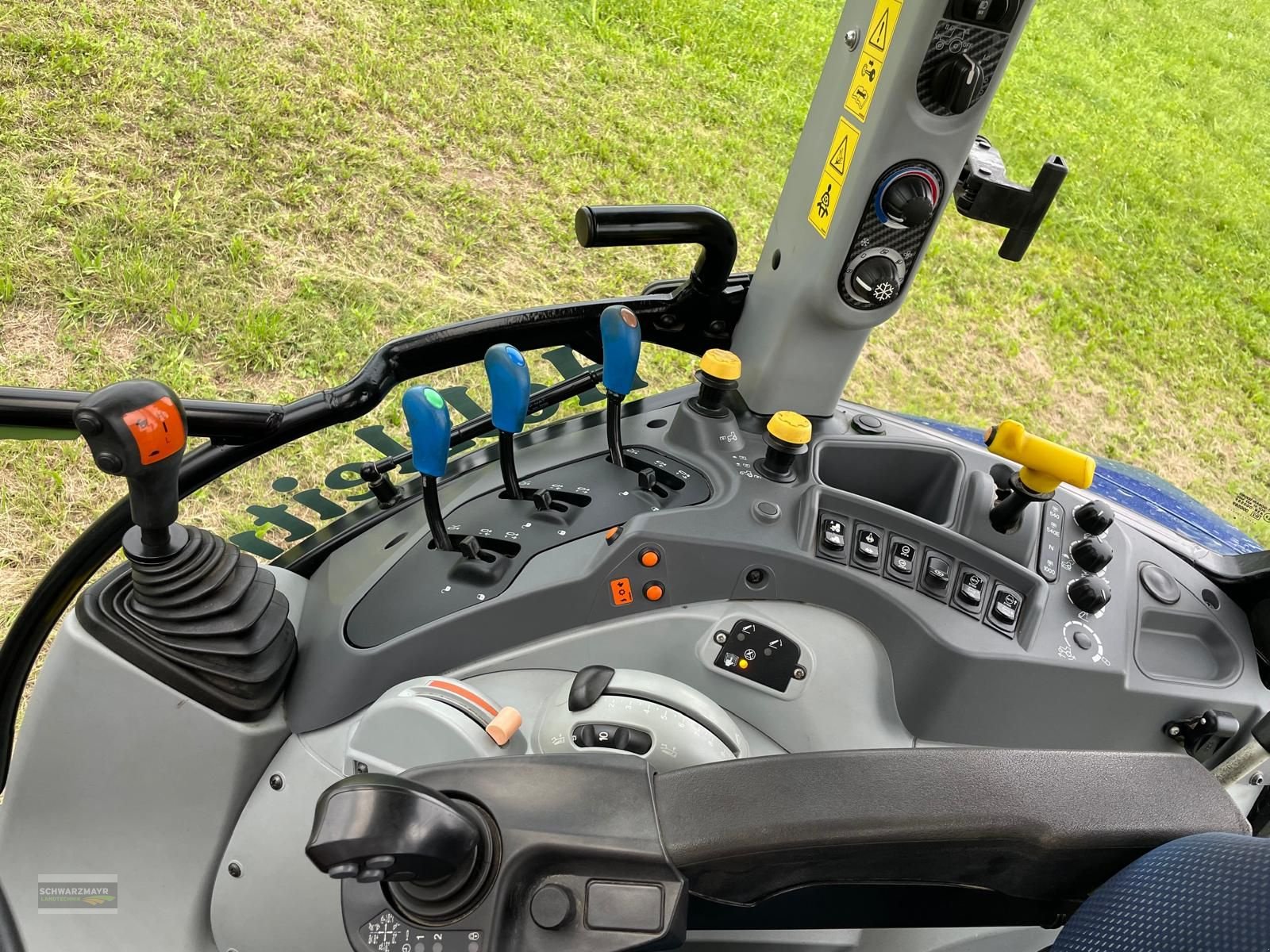 Traktor a típus New Holland T5.100 Electro Command, Gebrauchtmaschine ekkor: Gampern (Kép 9)