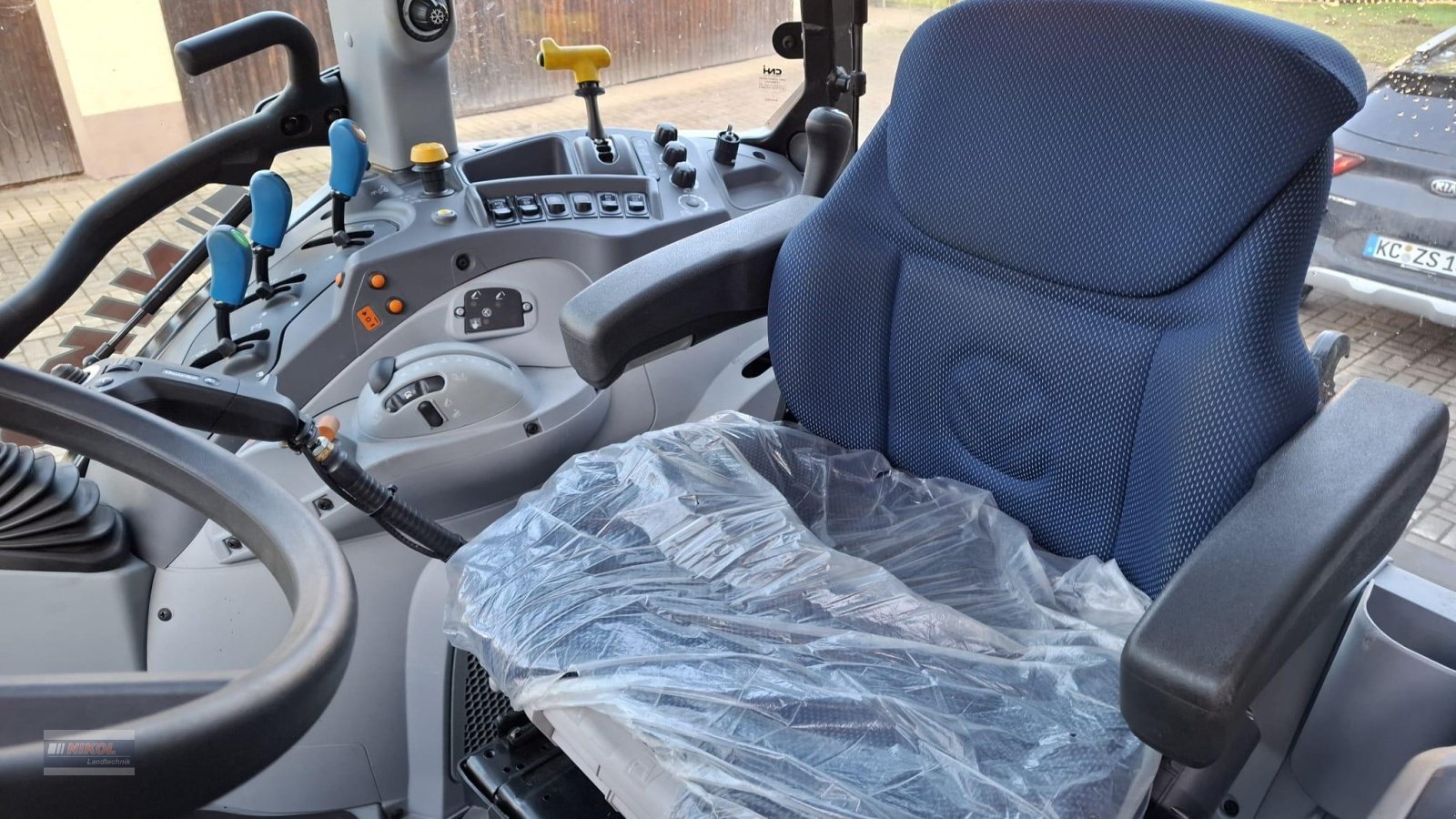 Traktor typu New Holland T5.100 ElectroCommand mit Frontlader, Gebrauchtmaschine v Lichtenfels (Obrázok 6)