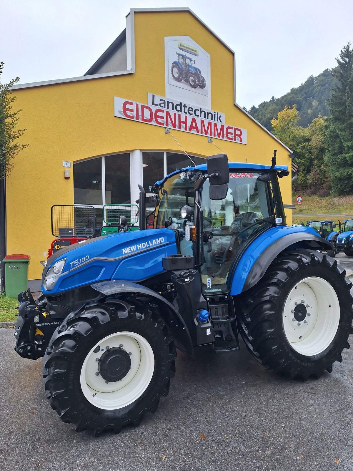 Traktor des Typs New Holland T5.100 Hi Lo 1.5 Dual Command, Vorführmaschine in Burgkirchen (Bild 1)