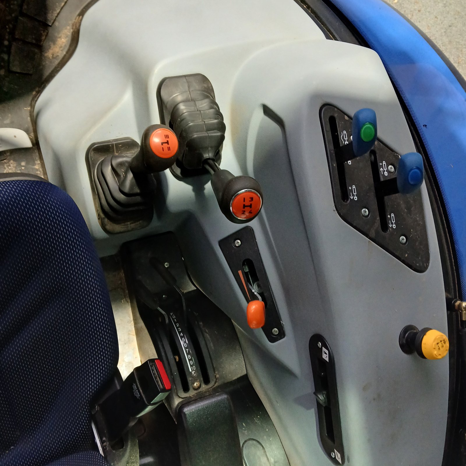 Traktor tipa New Holland T5.100 S, Gebrauchtmaschine u HERLIN LE SEC (Slika 7)