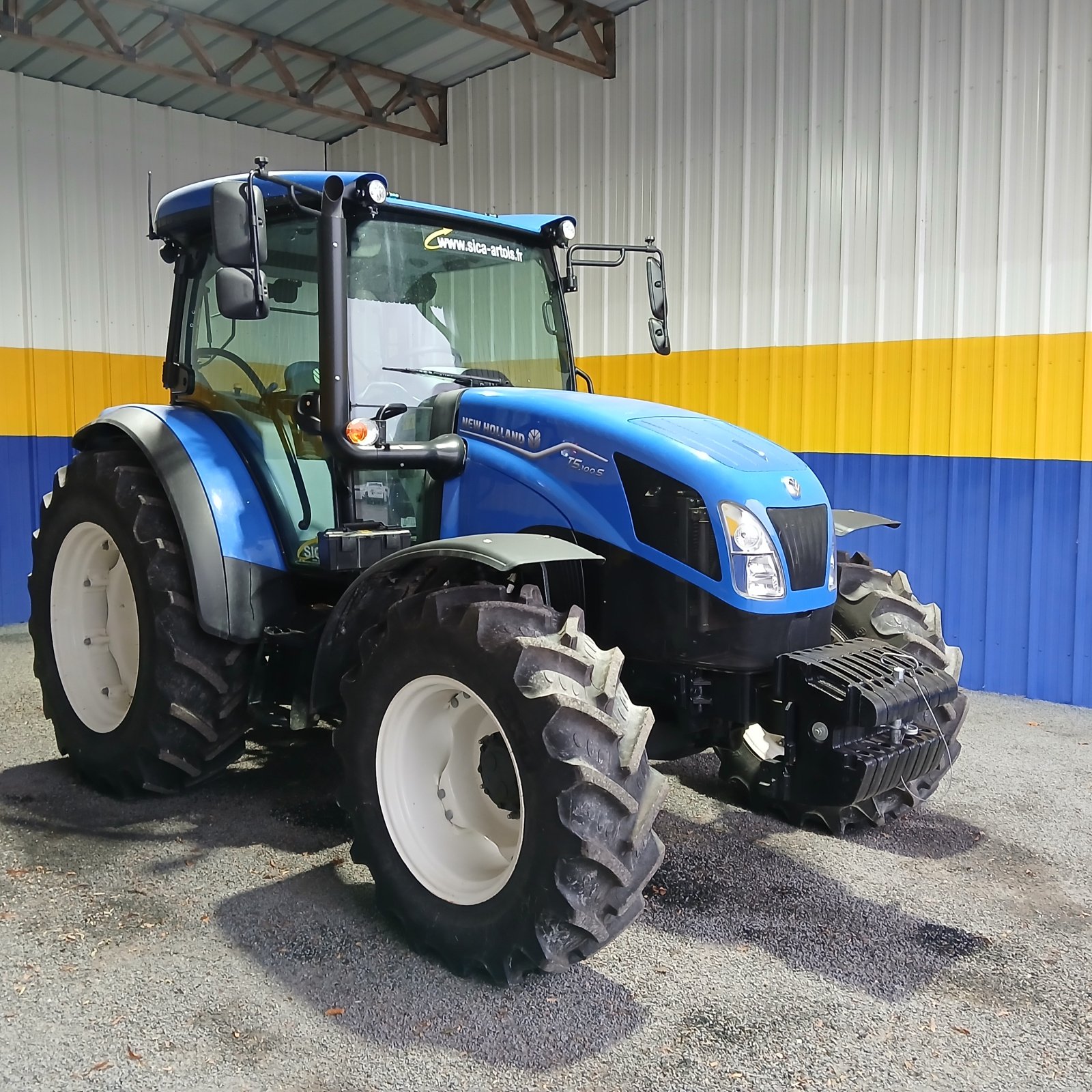 Traktor tipa New Holland T5.100 S, Gebrauchtmaschine u HERLIN LE SEC (Slika 3)
