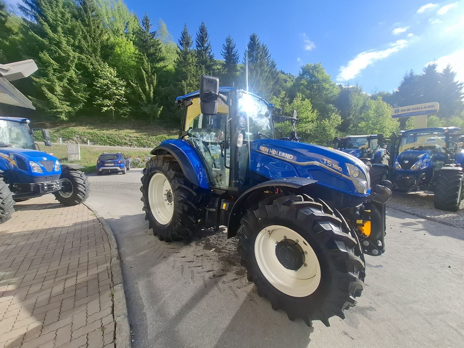 Traktor typu New Holland T5.100 Utility Dual Command, Neumaschine v Burgkirchen (Obrázok 3)