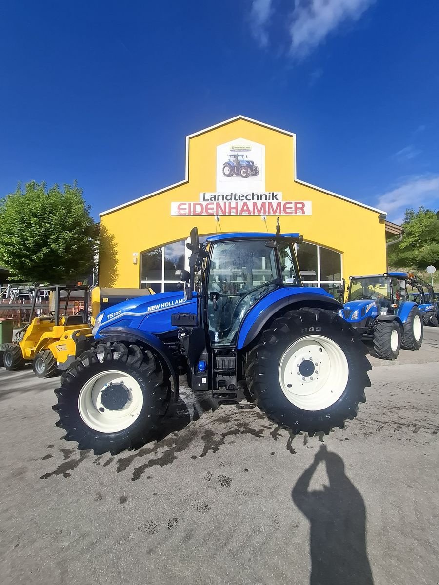 Traktor typu New Holland T5.100 Utility Dual Command, Neumaschine v Burgkirchen (Obrázok 1)