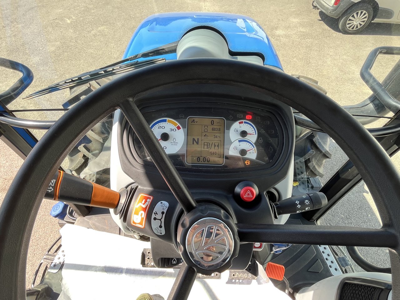 Traktor типа New Holland T5.100 UTILITY DUAL, Gebrauchtmaschine в VERT TOULON (Фотография 2)