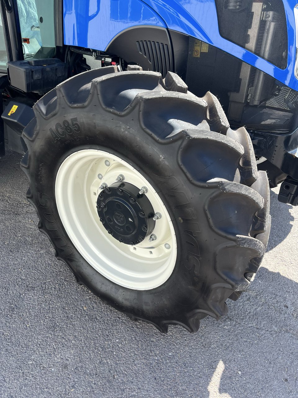 Traktor типа New Holland T5.100 UTILITY DUAL, Gebrauchtmaschine в VERT TOULON (Фотография 7)