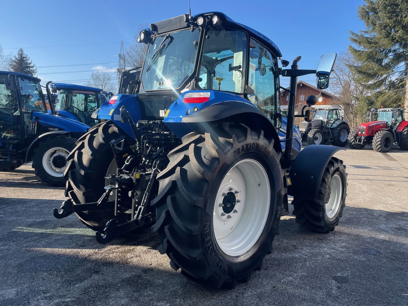 Traktor типа New Holland T5.100 Utility, Gebrauchtmaschine в Burgkirchen (Фотография 5)