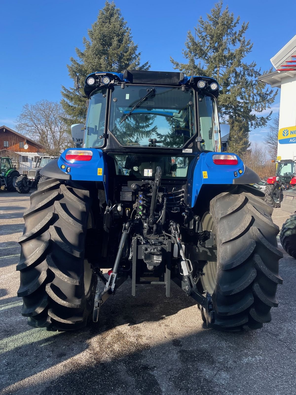Traktor типа New Holland T5.100 Utility, Gebrauchtmaschine в Burgkirchen (Фотография 4)