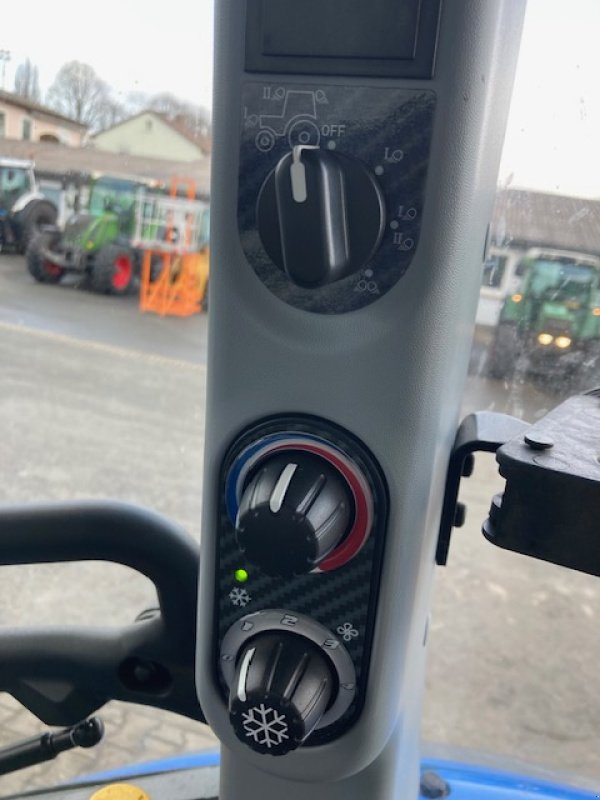 Traktor del tipo New Holland T5.100, Gebrauchtmaschine en Gudensberg (Imagen 15)