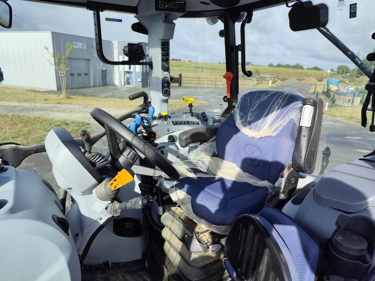 Traktor typu New Holland T5.100EC, Gebrauchtmaschine v Le Horps (Obrázek 3)