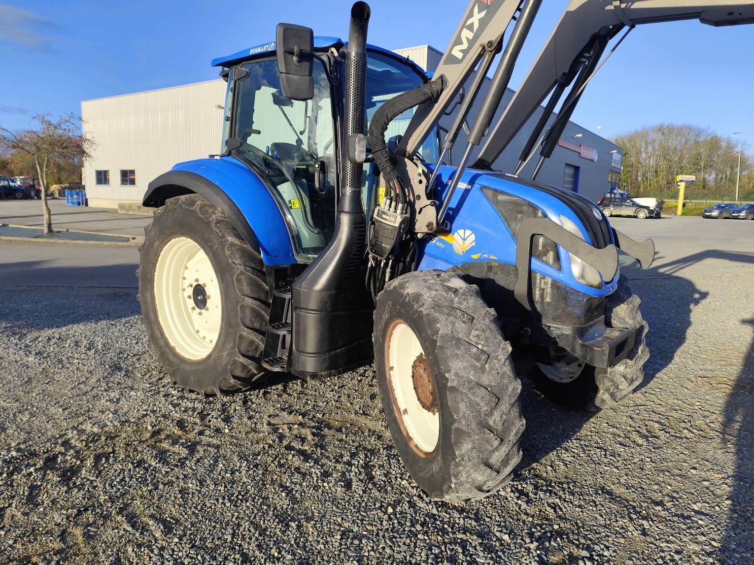 Traktor of the type New Holland T5.100EC, Gebrauchtmaschine in Le Horps (Picture 5)