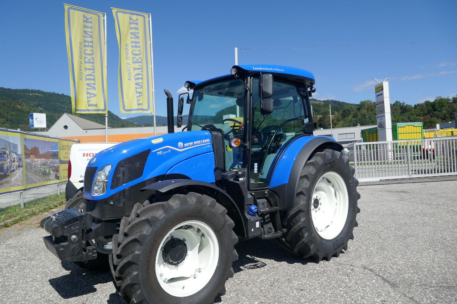 Traktor del tipo New Holland T5.100S Powershuttle, Gebrauchtmaschine en Villach (Imagen 1)