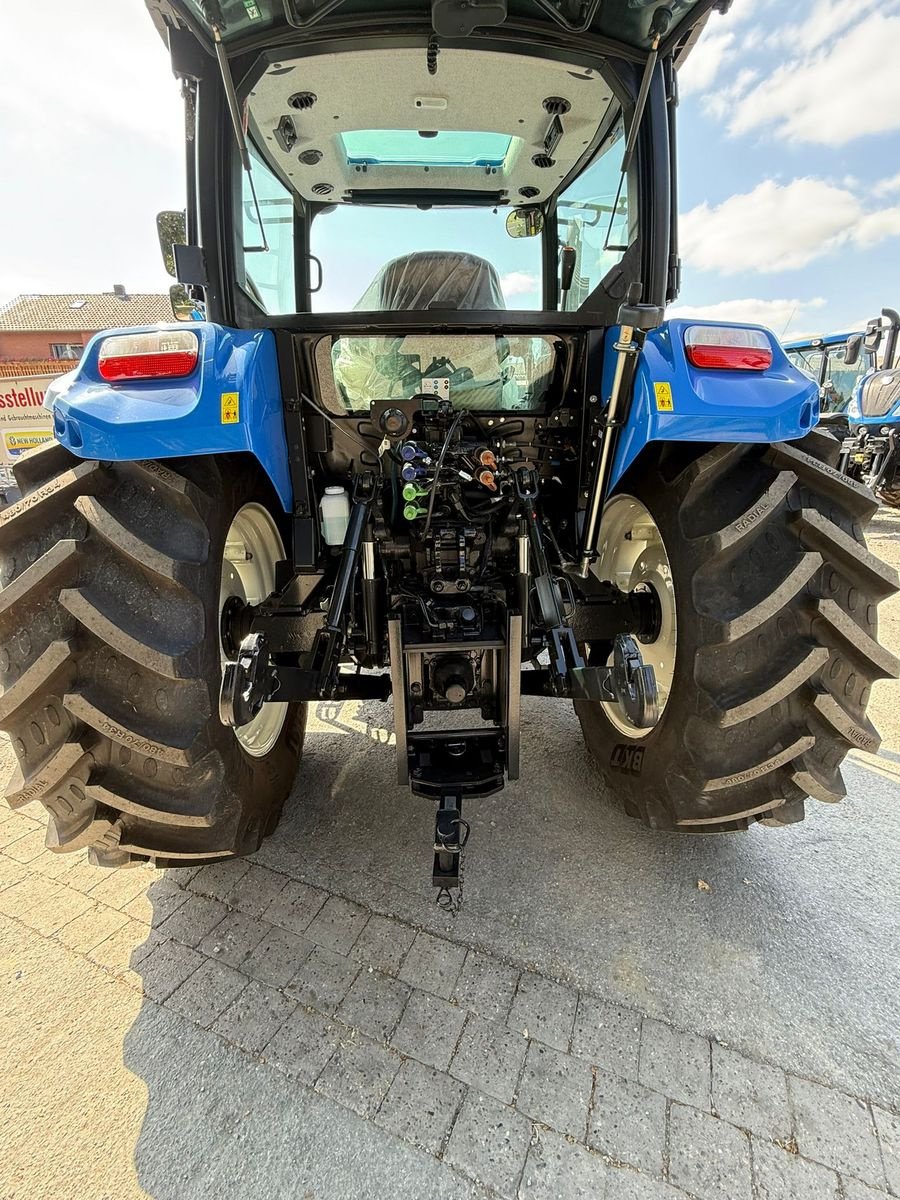 Traktor van het type New Holland T5.100S, Neumaschine in Nieheim Kreis Höxter (Foto 7)