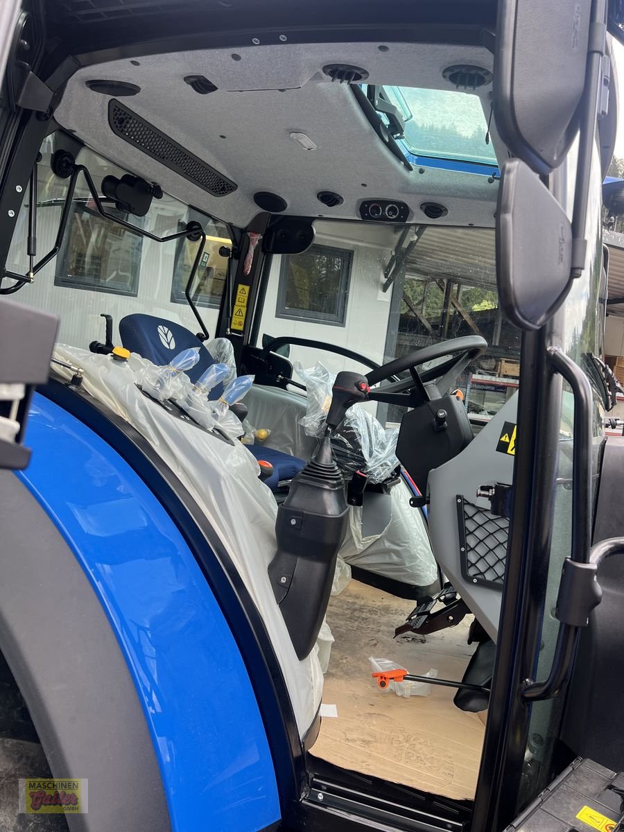 Traktor des Typs New Holland T5.100S, Neumaschine in Kötschach (Bild 16)
