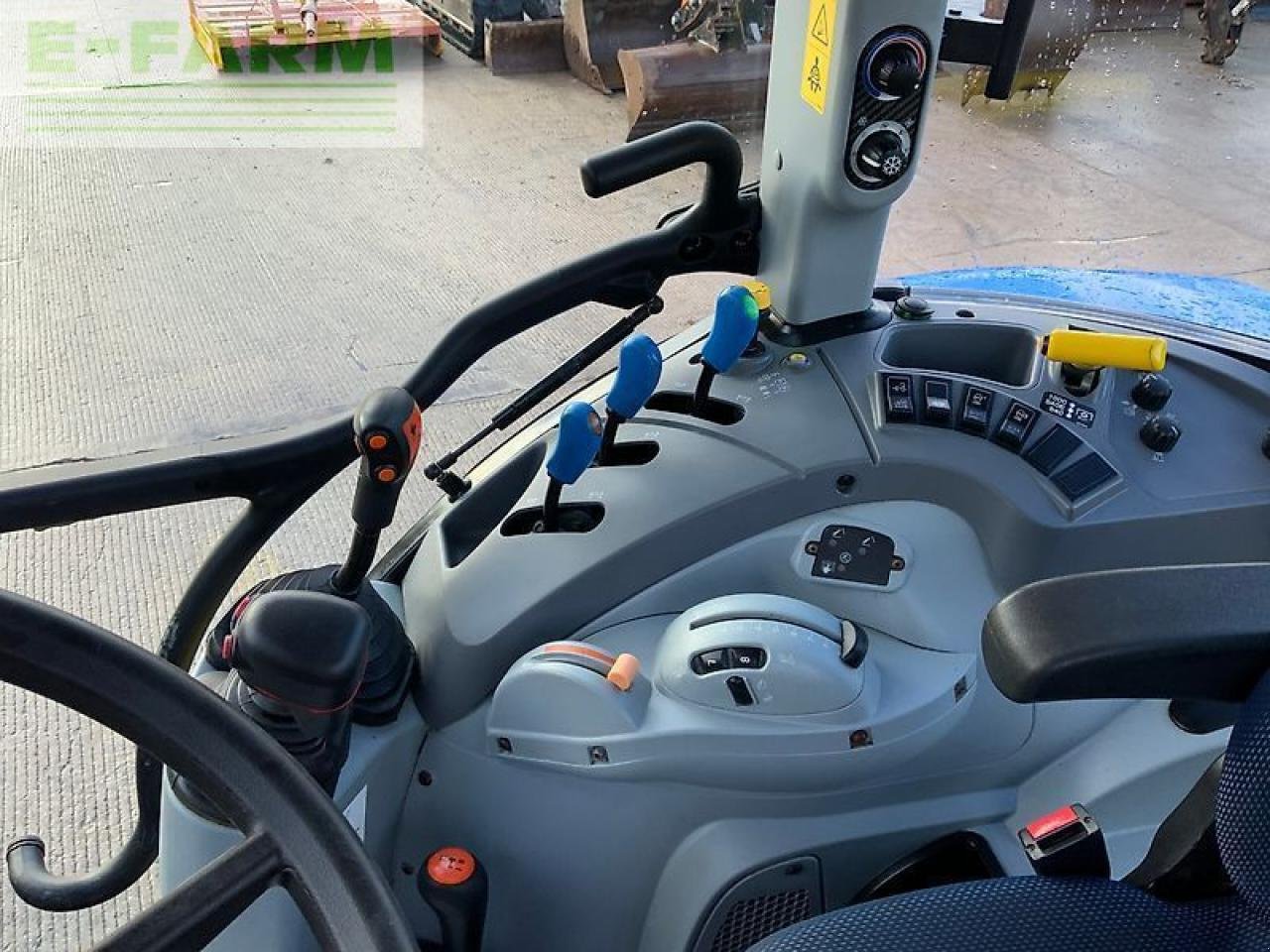 Traktor Türe ait New Holland t5.105 super steer tractor (st25689), Gebrauchtmaschine içinde SHAFTESBURY (resim 17)