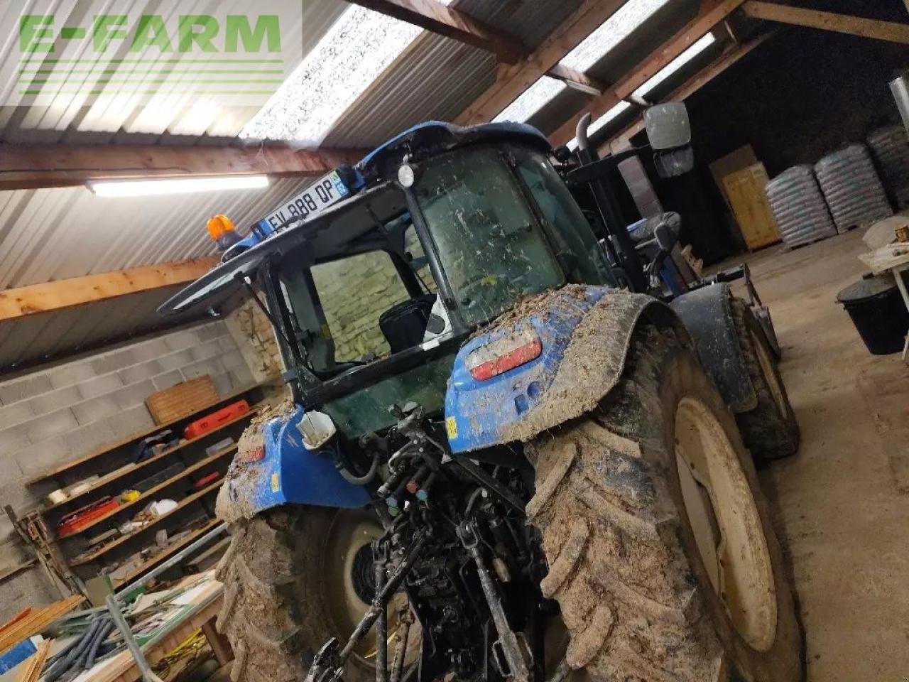 Traktor Türe ait New Holland t5.105, Gebrauchtmaschine içinde CHAUVONCOURT (resim 4)