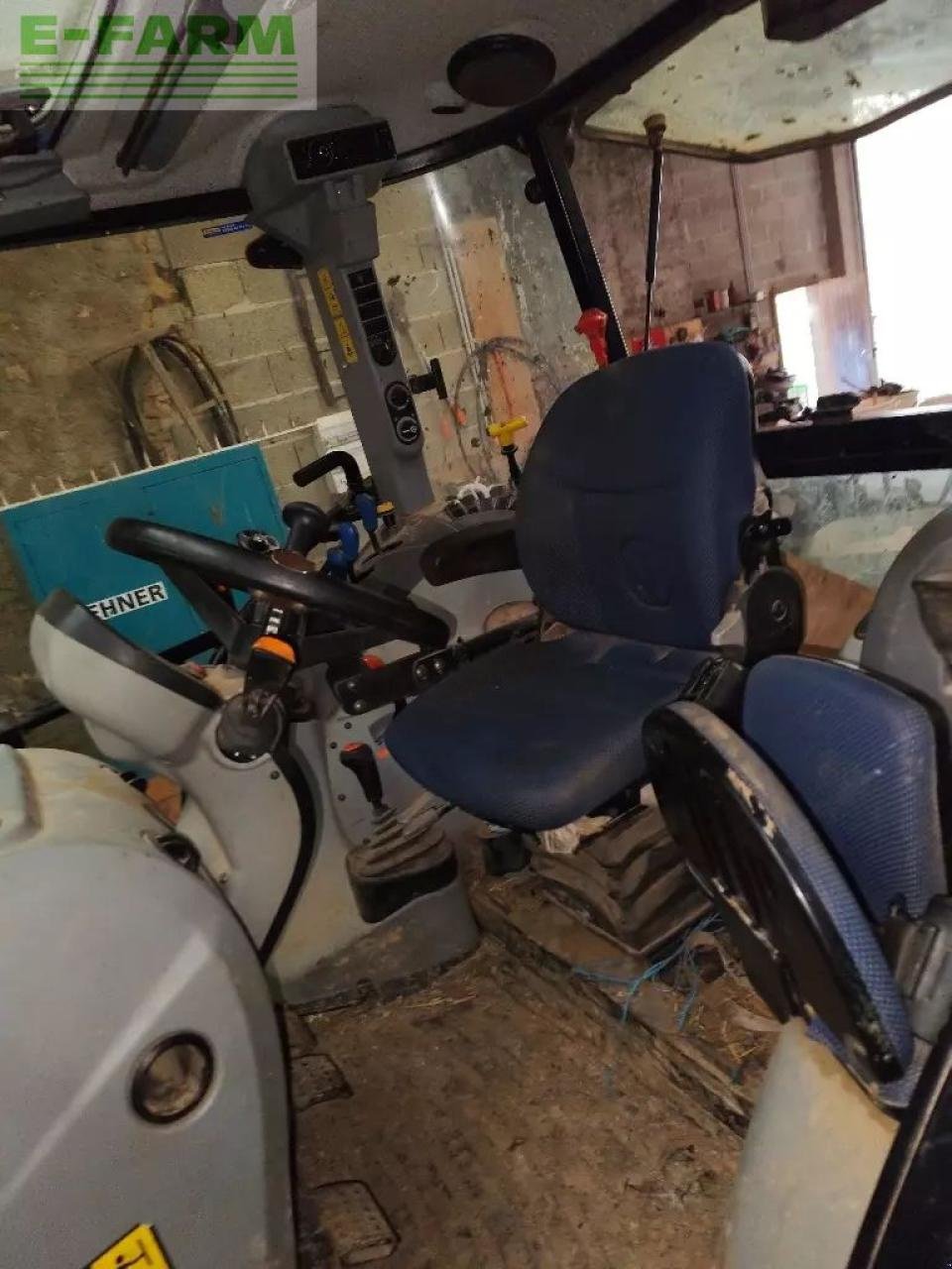 Traktor Türe ait New Holland t5.105, Gebrauchtmaschine içinde CHAUVONCOURT (resim 9)