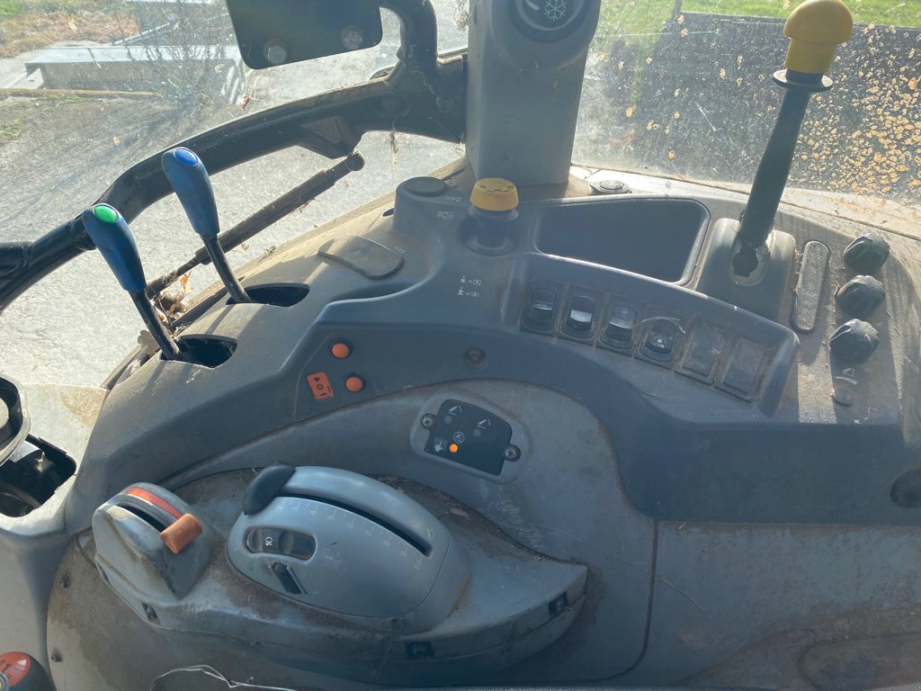 Traktor tip New Holland T5.105, Gebrauchtmaschine in PIERRE BUFFIERE (Poză 7)